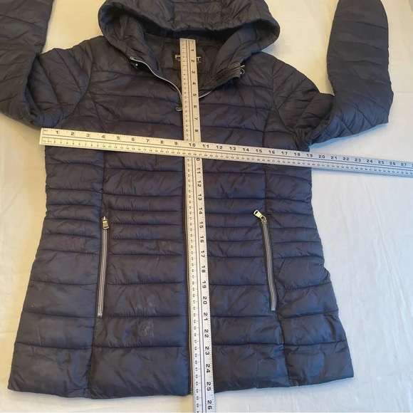 🧥 Woman’s Dark Blue Puffer Jacket by Point Weather Supply - Size M 🌬️ - Picture 13 of 16